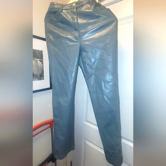 WILFRED ARITZIA GREY PLEATHER s - Picture 1 of 3